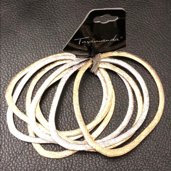 Taramanda Gold & Silver Tone . - Picture 2 of 4